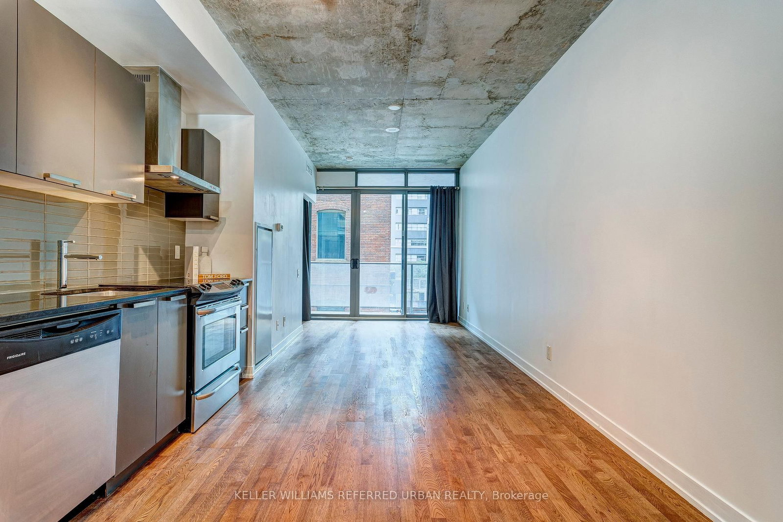 Listing Image 5