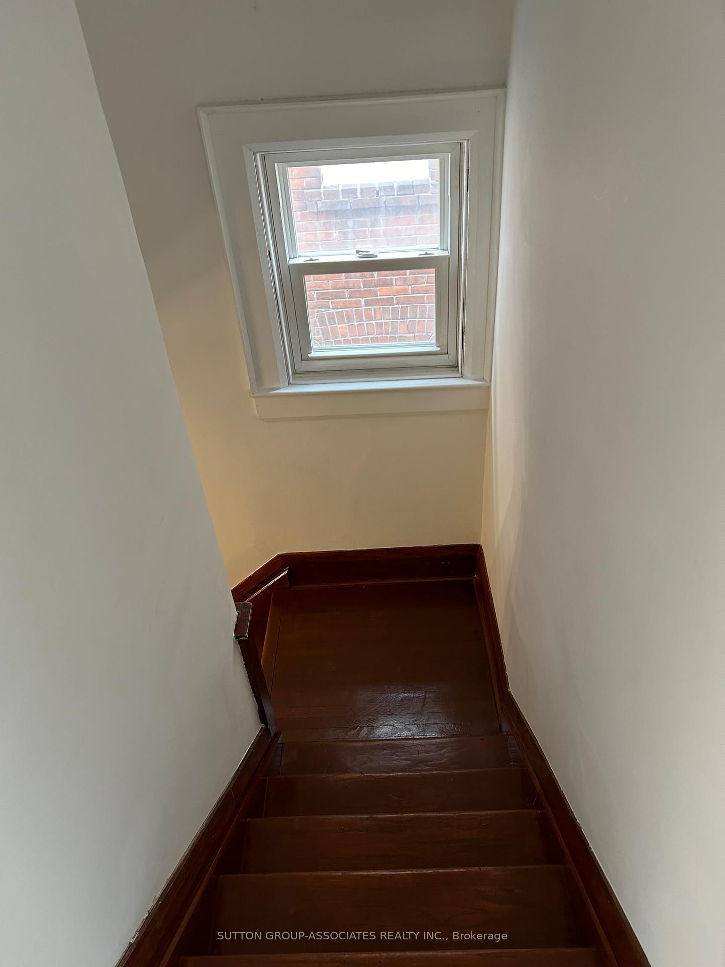 Listing Image 24