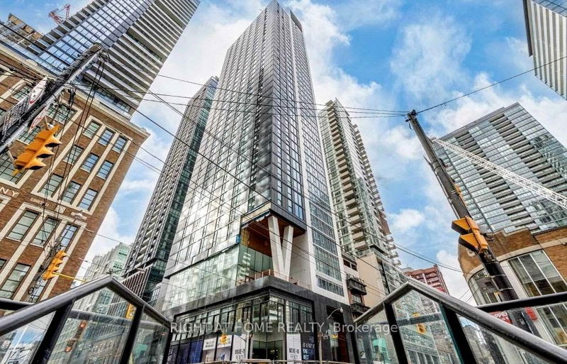 home for lease on 3208-357 King Street W