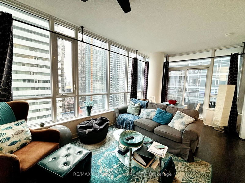 home for lease on 2709-295 Adelaide Street W