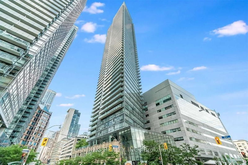 home for lease on 404-832 Bay Street