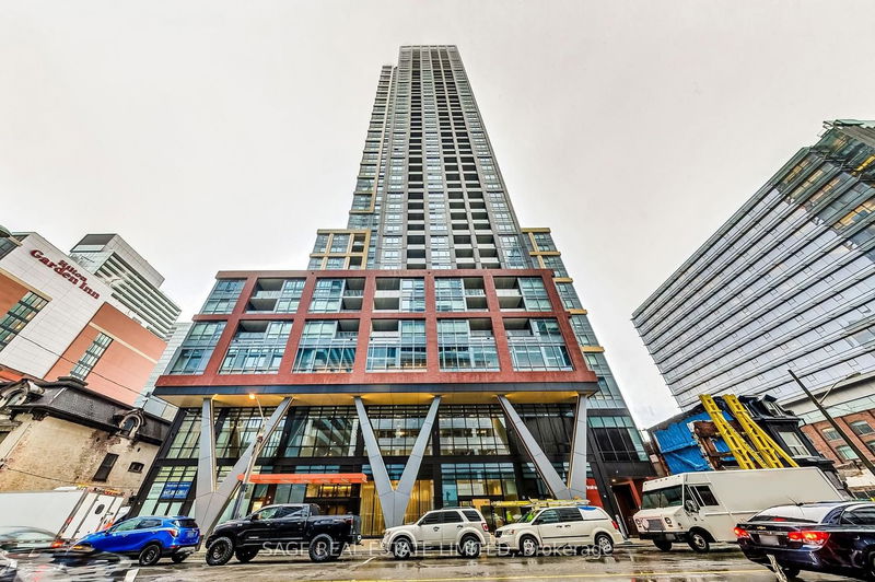 home for lease on 1517-108 Peter Street