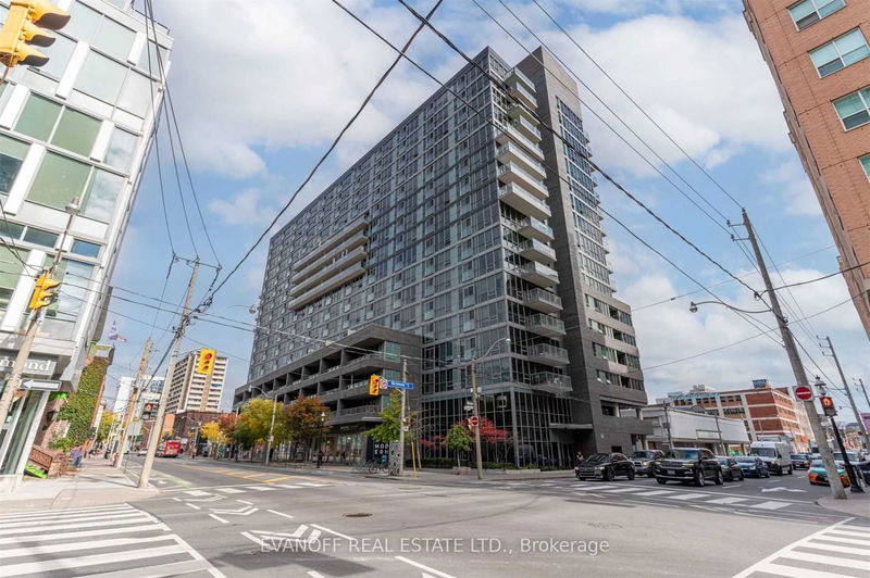 home for lease on 311-320 Richmond Street E
