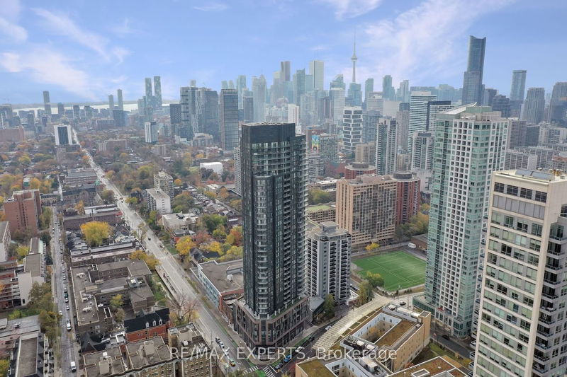 home for sale on 404-159 Wellesley Street E