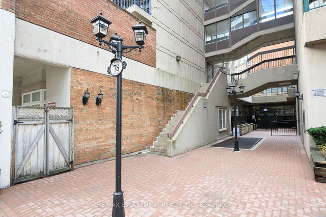100 - 78 St Patrick Street