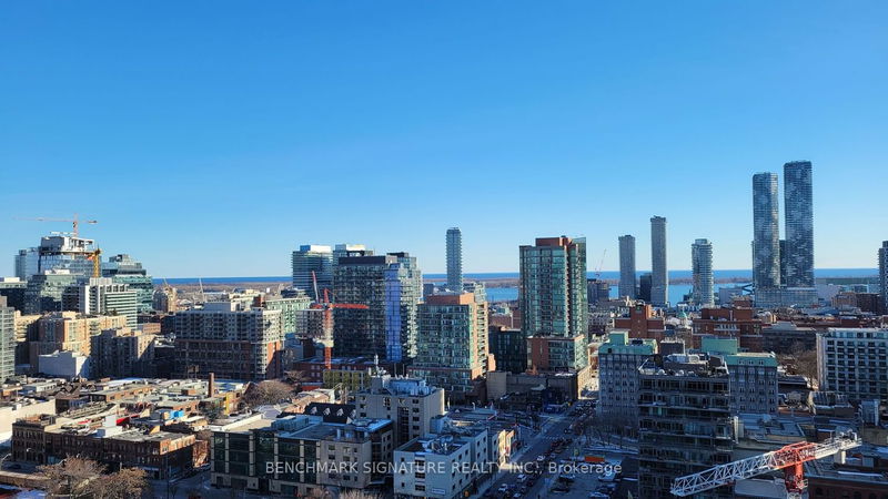 home for lease on 2608-47 Mutual Street