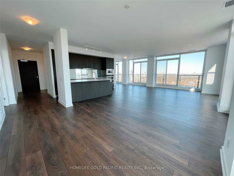 home for lease on 1802-609 Avenue Road