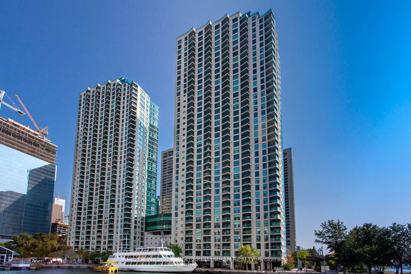 home for sale on 608-77 Harbour Square
