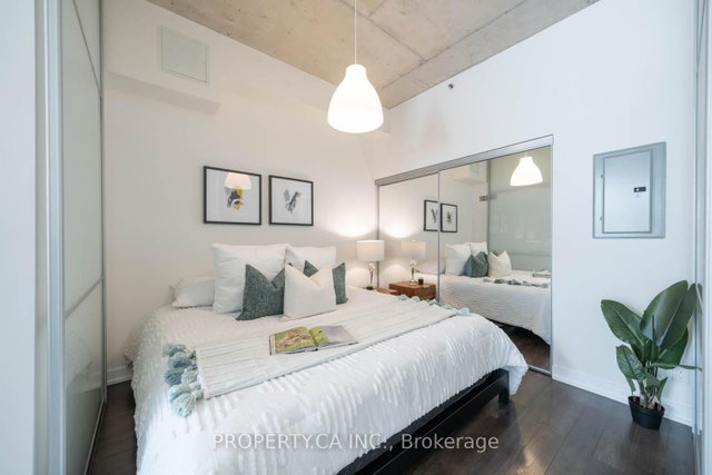 108 - 707 Dovercourt Road