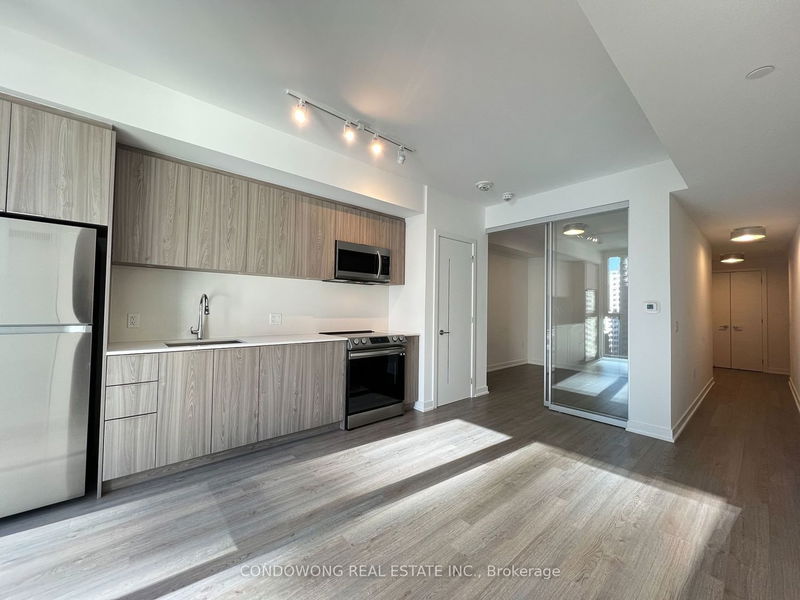 home for lease on 2205-357 King Street W