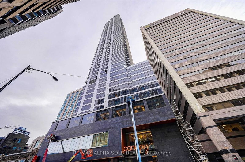 home for lease on 2812-395 Bloor Street E