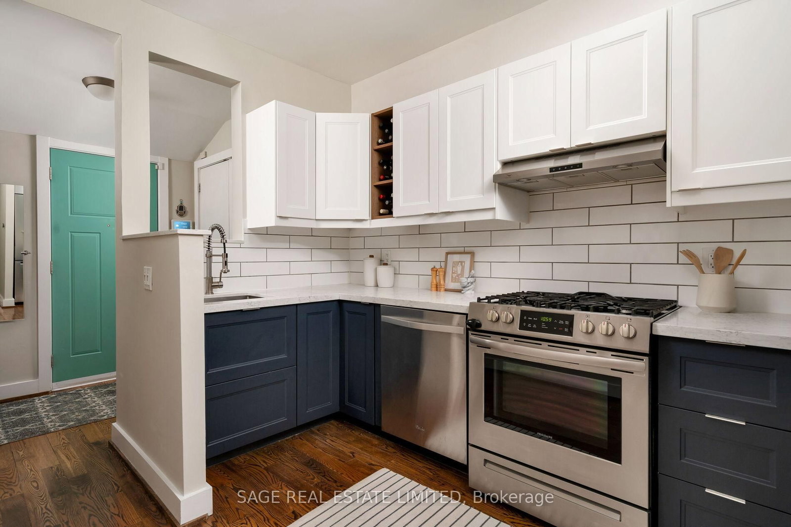 Listing Image 7