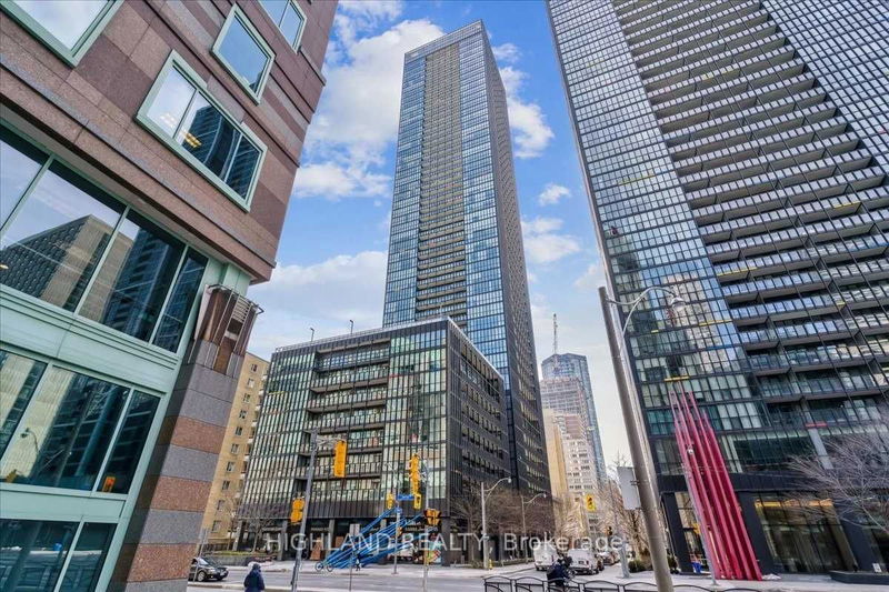 home for lease on 2702-101 Charles Street E