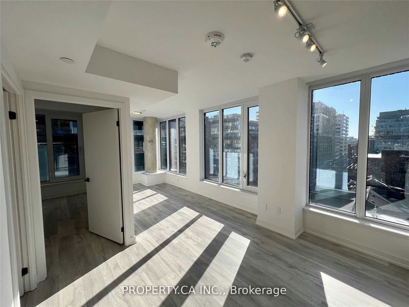 home for lease on 608-2 Augusta Avenue