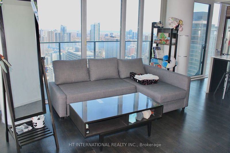home for lease on 3308-75 St Nicholas Street