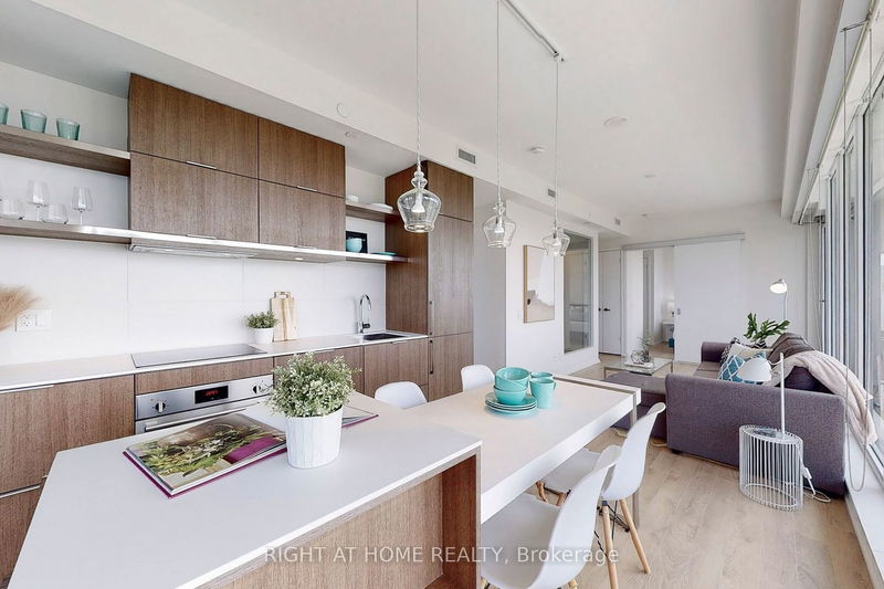 home for sale on 5009-197 Yonge Street