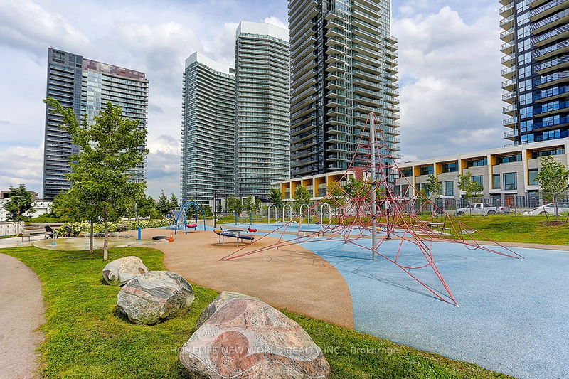 home for lease on 2102-85 Mcmahon Drive