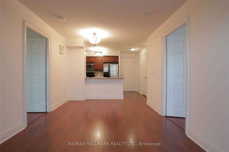 home for lease on 2814-15 Greenview Avenue
