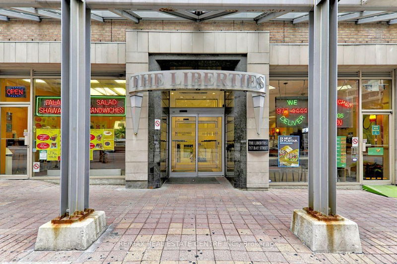home for lease on 1620-711 Bay Street