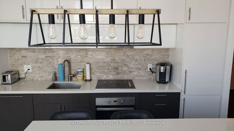 home for lease on 802-8 Mercer Street