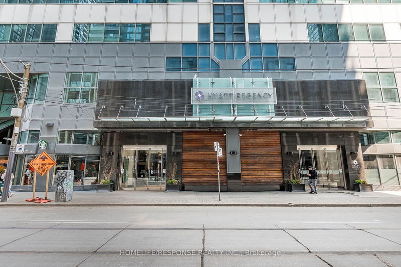 home for lease on 1701-357 King Street