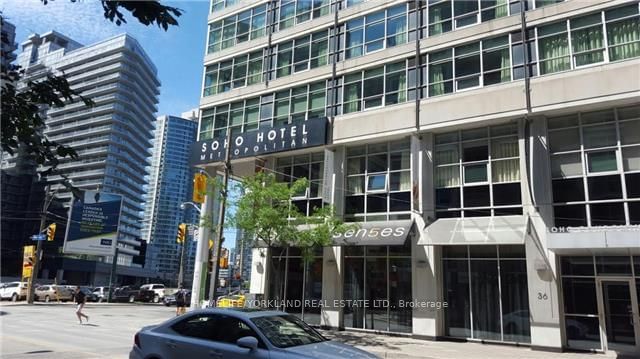 home for lease on 515-36 Blue Jays Way