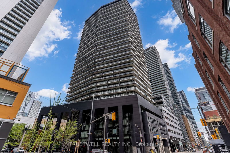 home for sale on 1009-125 Peter Street