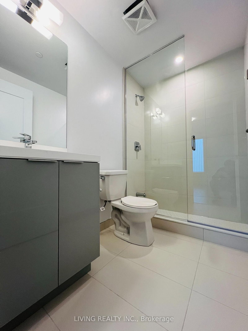 3218 - 50 Dunfield Ave, Toronto, M4S 0E4 | Image 2