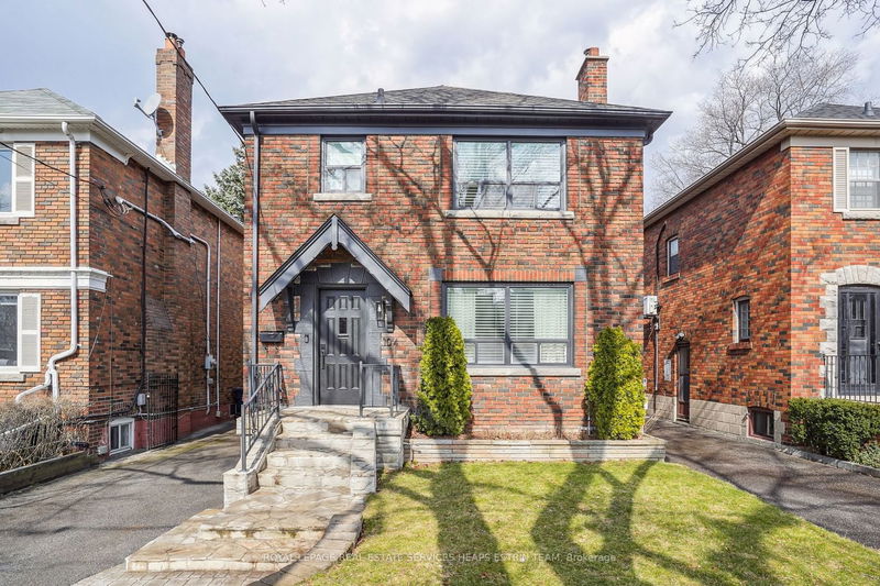 home for sale on 104 Donlea Drive