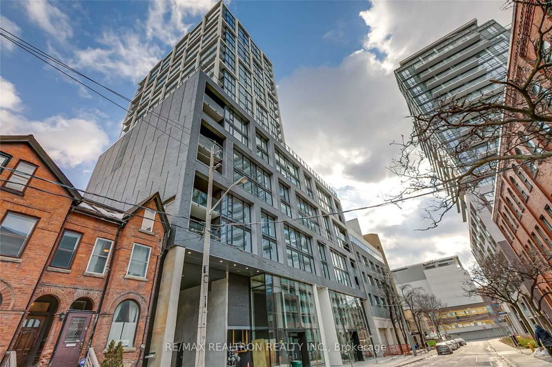 home for lease on 706-55 Ontario Street