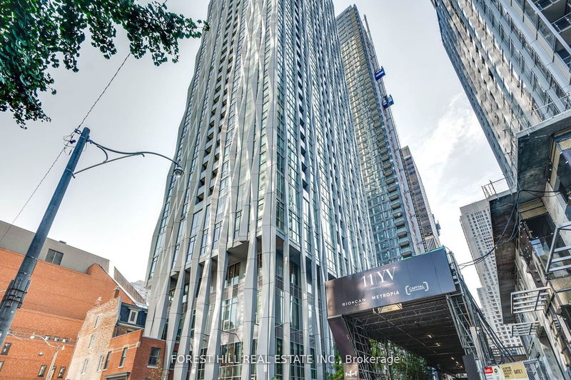  802 - 1 Yorkville Ave  Toronto, M4W 0B1 | Image 1