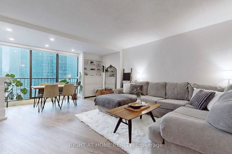 home for lease on 1610-33 Harbour Square