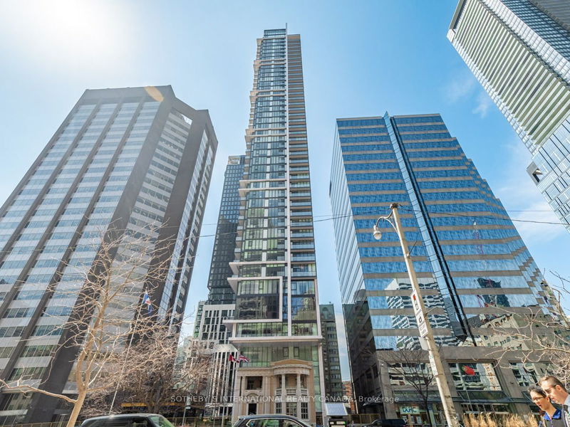home for lease on 3209-426 University Avenue