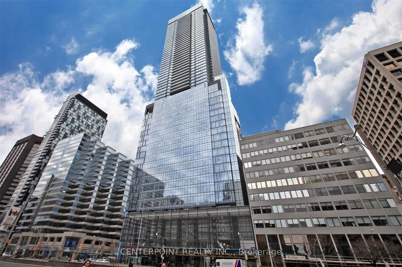 home for lease on 3909-488 University Avenue