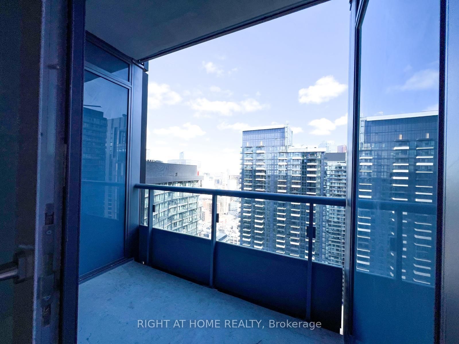 108 Peter Street, Unit 4305 - Photo 13