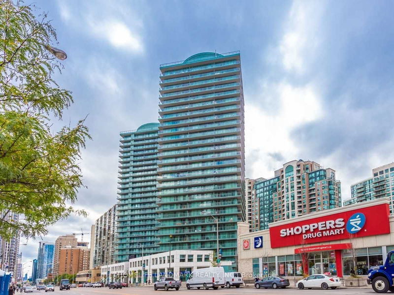 home for sale on 1708-5500 Yonge Street