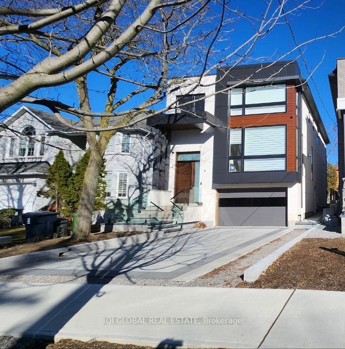 home for lease on Lower-176 Hendon Avenue