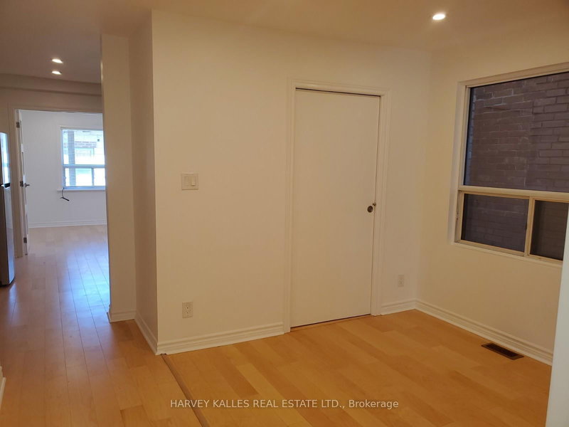 Main - 679 Vaughan Rd, Toronto, M6E 2Y7 | Image 3