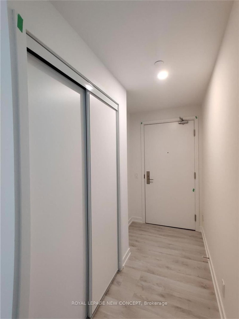 1603 - 33 Helendale Ave, Toronto, M4R 1C5 | Image 2