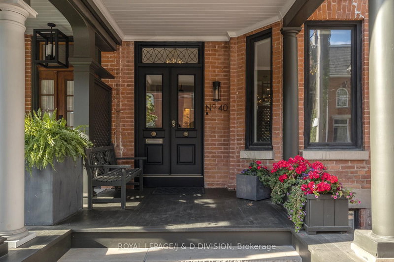 40 Bernard Ave, Toronto, M5R 1R2 | Image 2