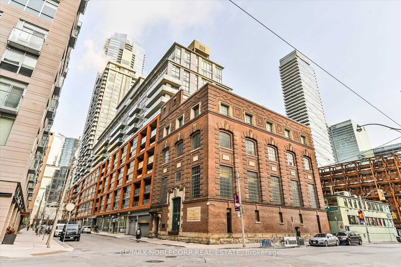 home for lease on 1002-21 Nelson Street