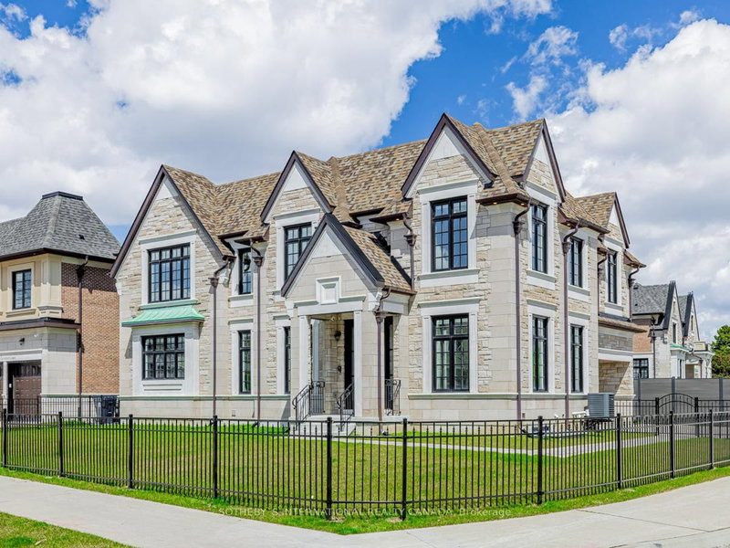 29 Ballyconnor Crt S, Toronto, M2M 4C6 | Image 3