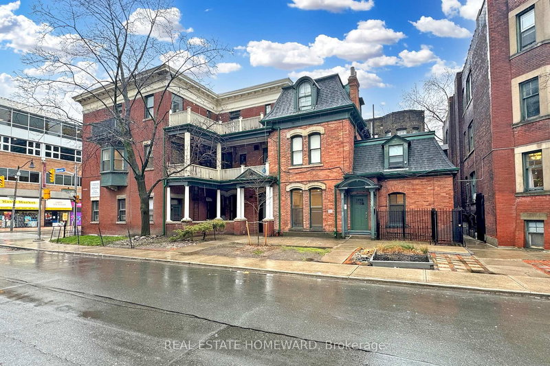 71 Gloucester St, Toronto, M4Y 2E5 | Image 2