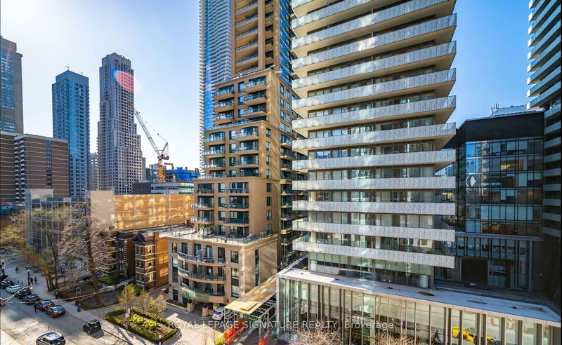 home for lease on 809-45 Charles Street E