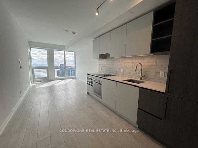 home for lease on 4011-55 Mercer Street