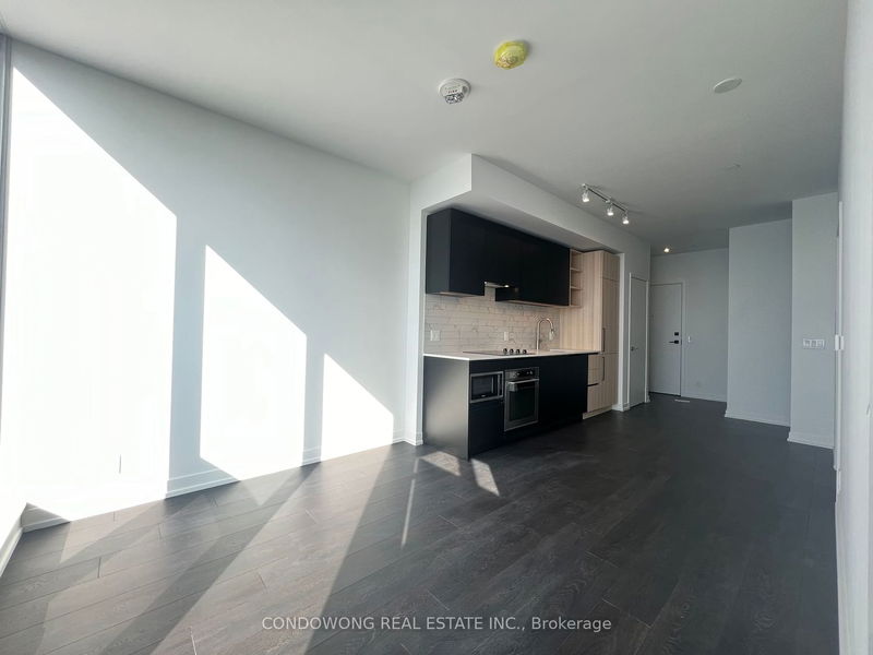home for lease on 4501-55 Mercer Street