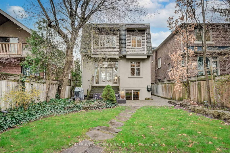 162 Glenvale Blvd, Toronto, M4G 2W3 | Image 2