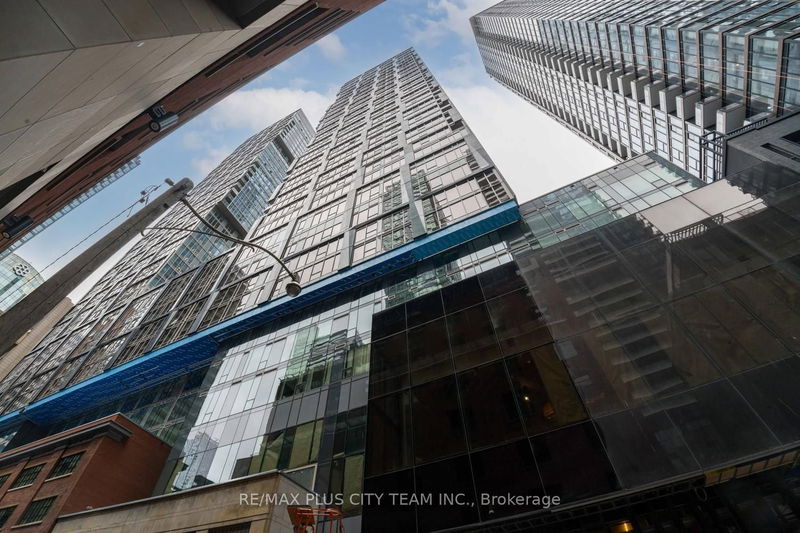 home for lease on 2815-35 Mercer Street