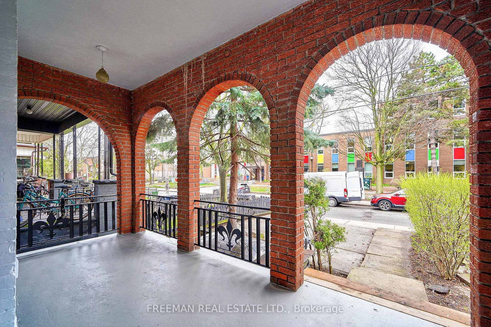 Listing Image 9