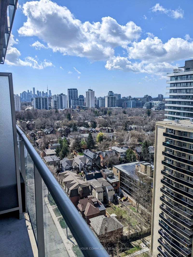 home for sale on 1710-83 Redpath Avenue